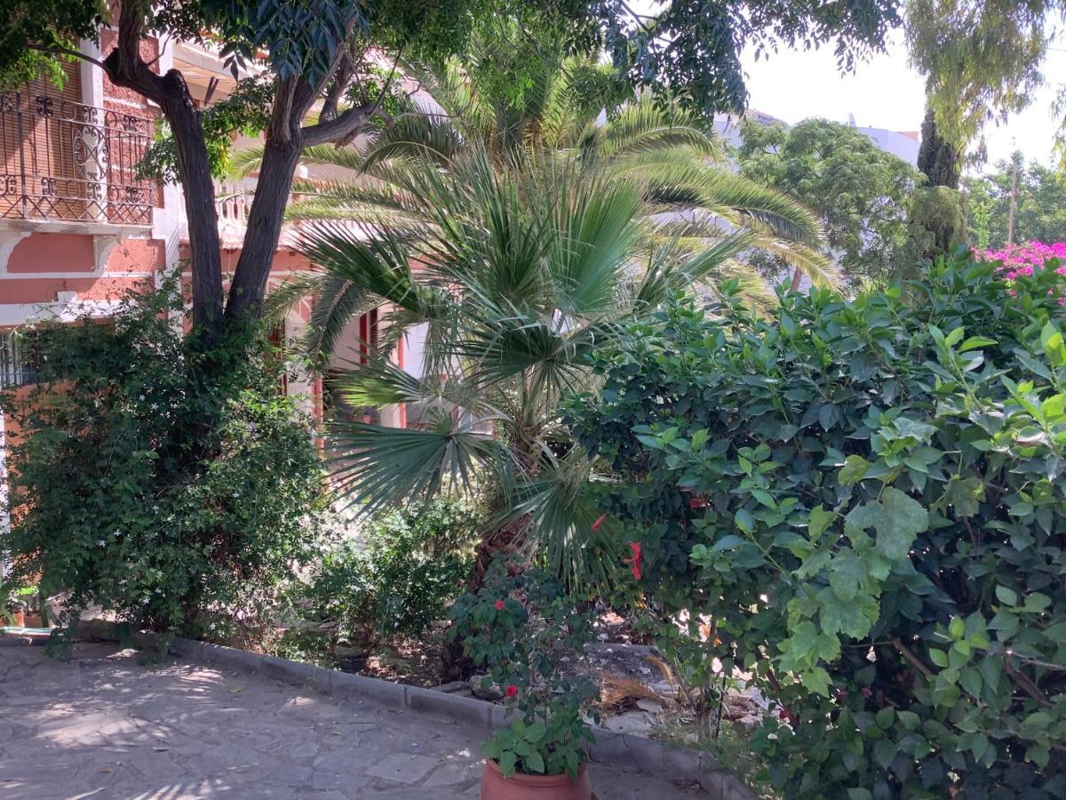 Cortijo De La Fuente Apartment Albunol ภายนอก รูปภาพ