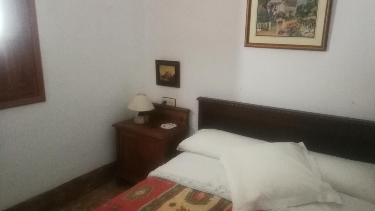 Cortijo De La Fuente Apartment Albunol ภายนอก รูปภาพ